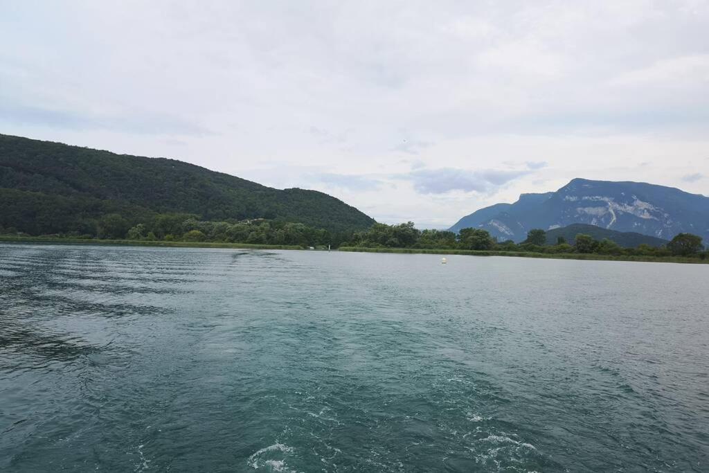 Le Portougais, Chalet A Chanaz, La Petite Venise Savoyarde 外观 照片