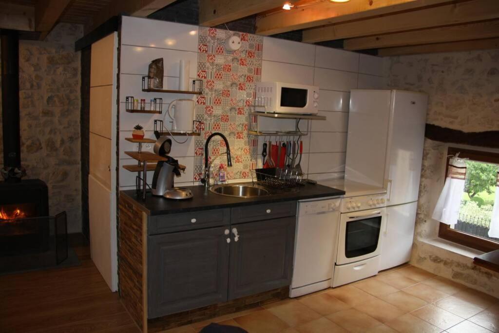 Le Portougais, Chalet A Chanaz, La Petite Venise Savoyarde 外观 照片